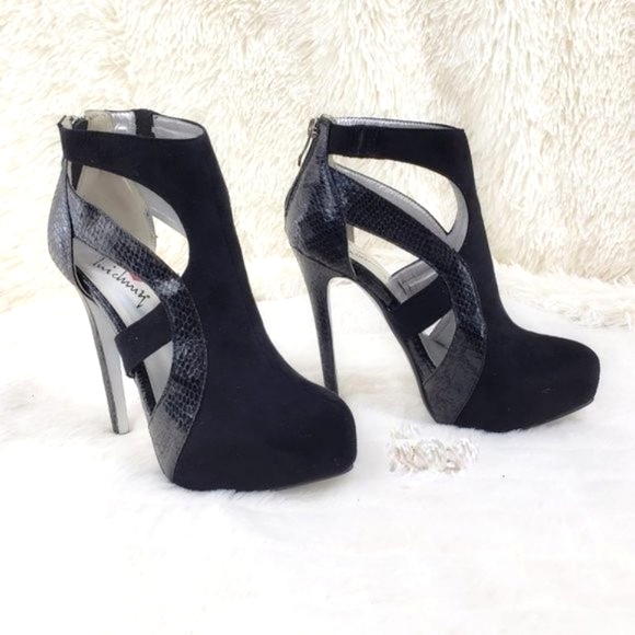 ☆ Luichiny Black Cut Out High Heel Ankle Boots - Picture 2 of 7